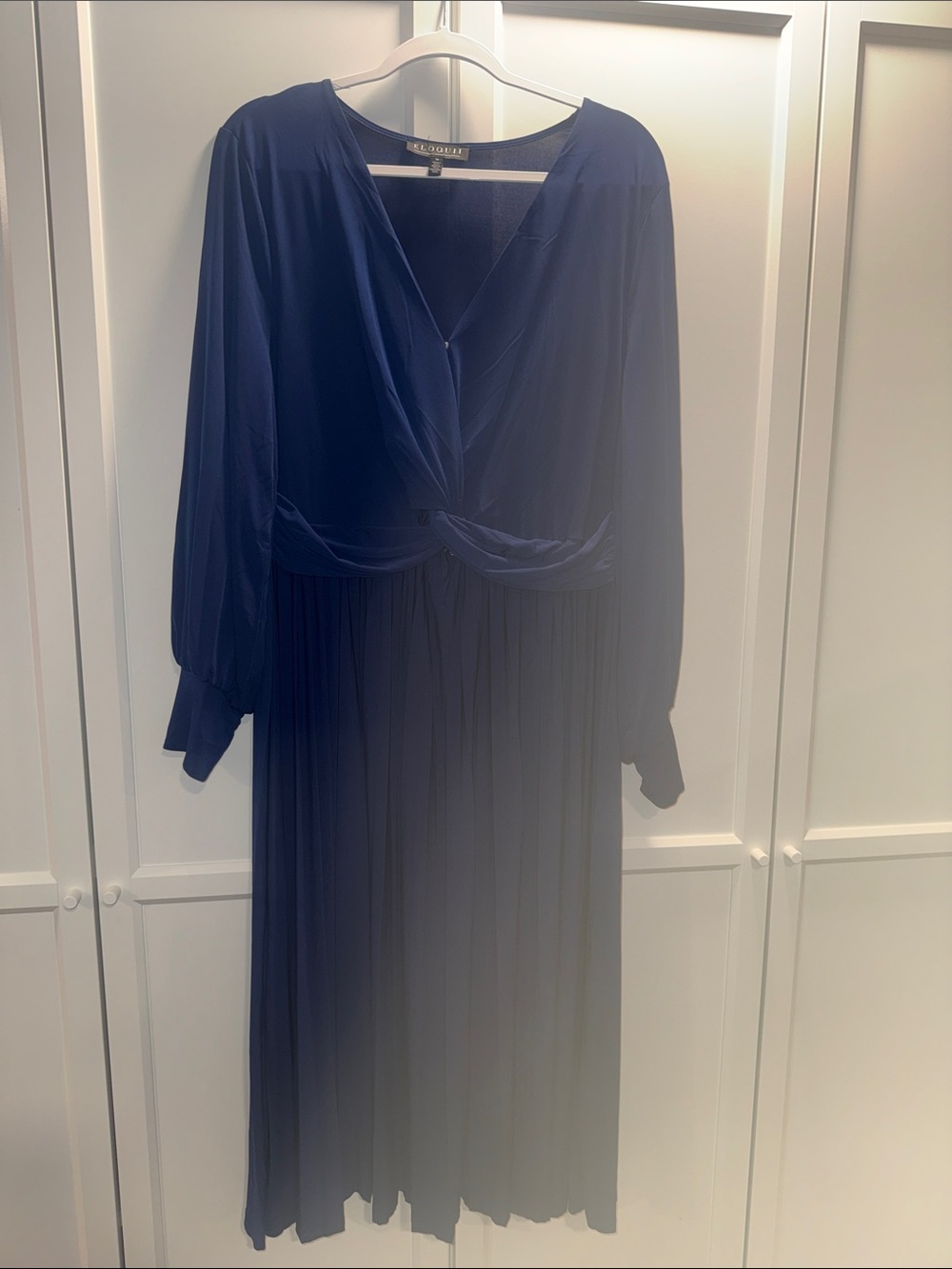 Elloquii Beautiful Blue Women's Knot Front Pleated Skirt Dress - Picture 5 of 10